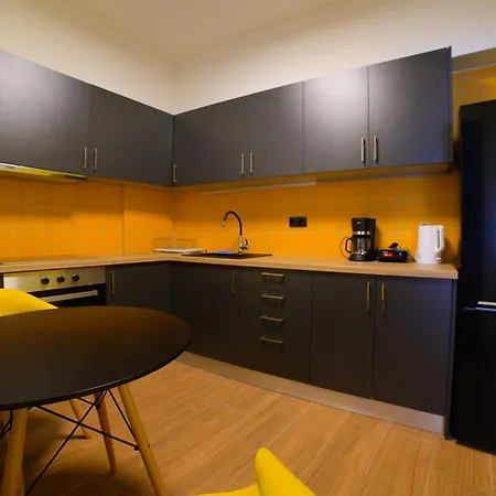 Luxenest Apartment Thessaloniki